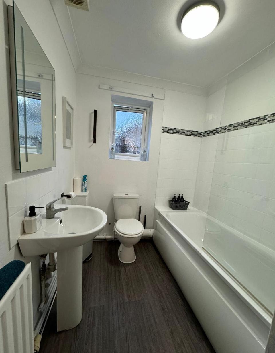 Apartment East *